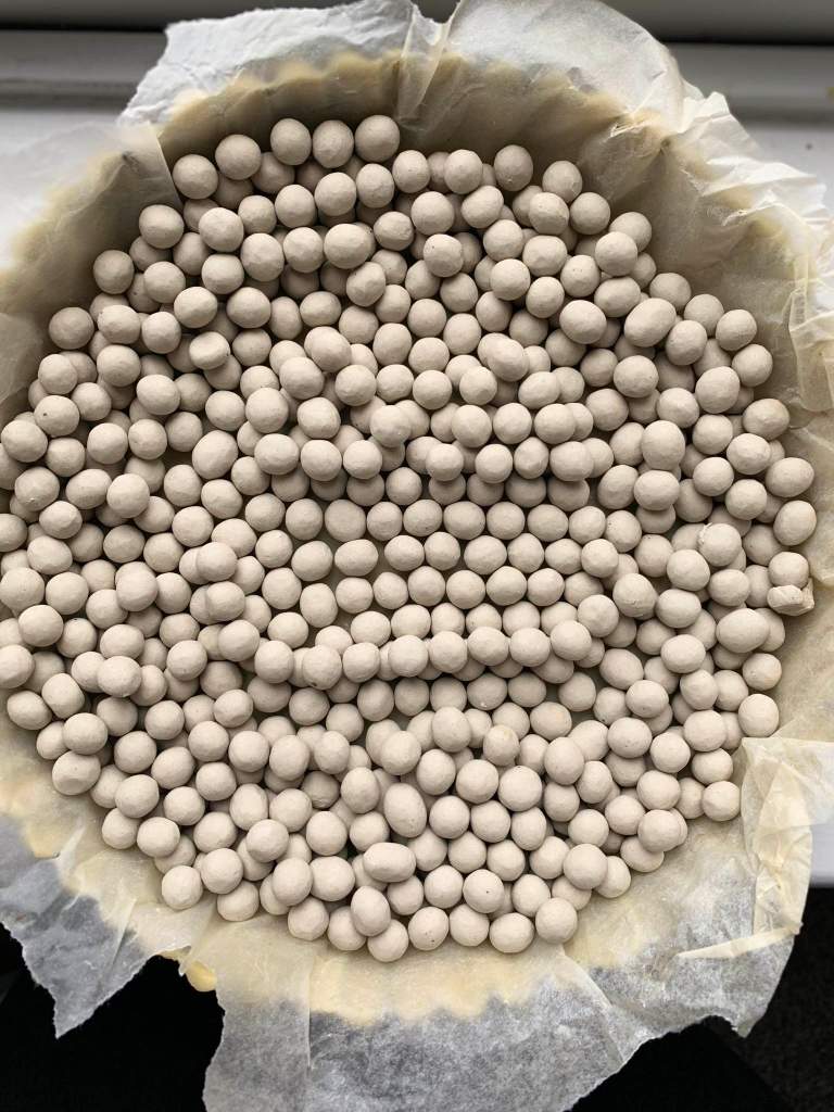 baking beans in a tart 